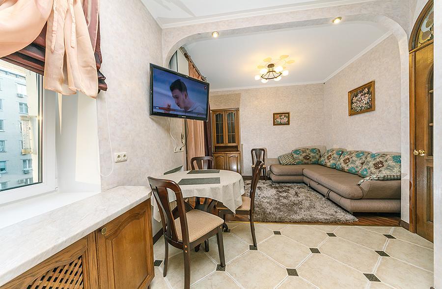 Amazing Two Beds In The Klovskiy Spusk Apartman Kijev Kültér fotó