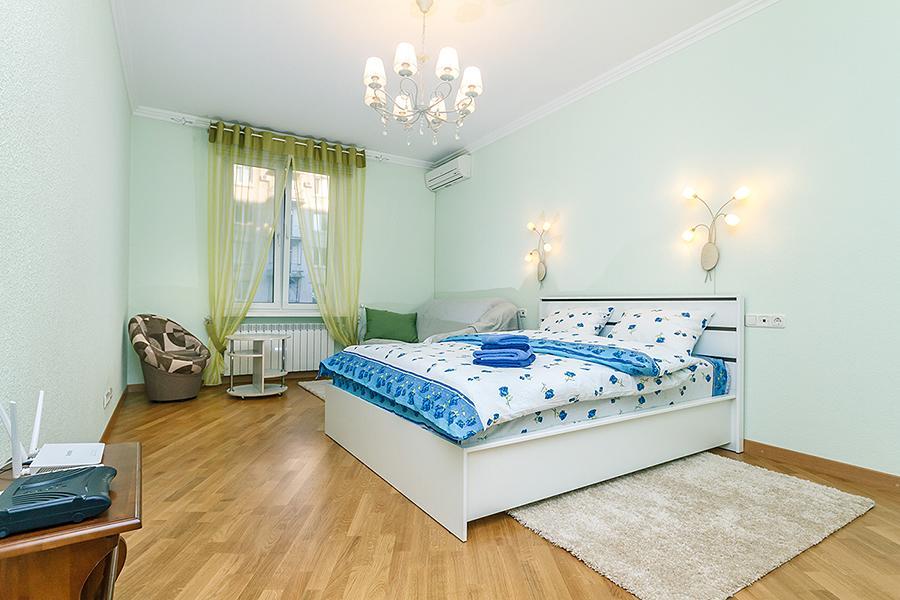 Amazing Two Beds In The Klovskiy Spusk Apartman Kijev Kültér fotó